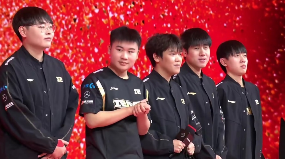 他在比赛尾 他在比赛尾