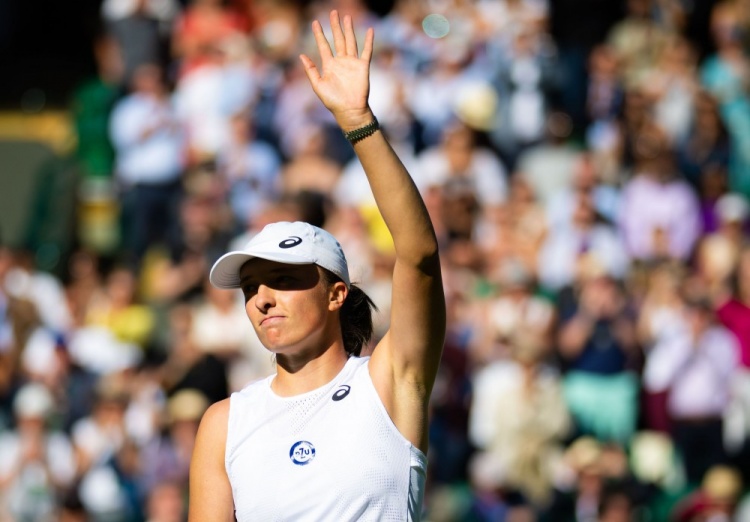 依旧稳坐头 依旧稳坐头